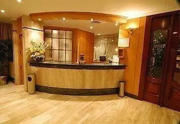 Hotell Tanit 3*