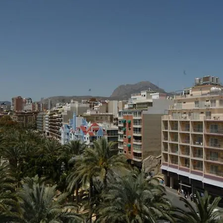 Tanit Hotell 3*