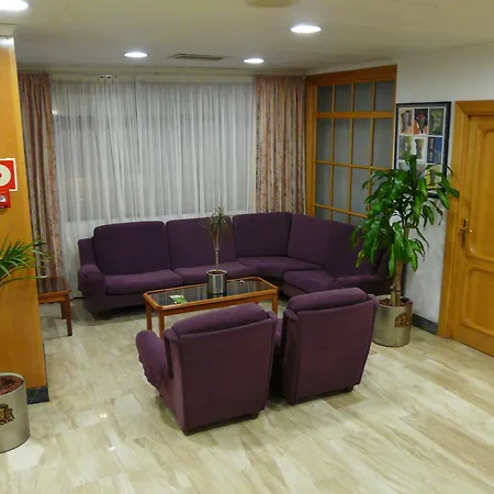 Tanit Hotell 3*