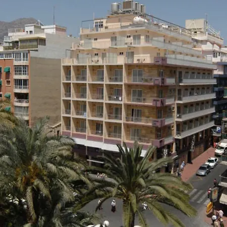 Hotell Tanit 3*