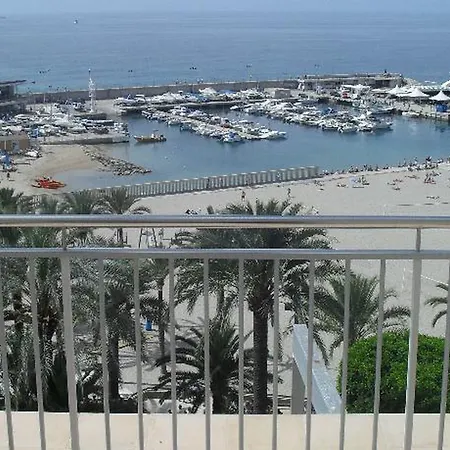 Tanit Hotell 3*
