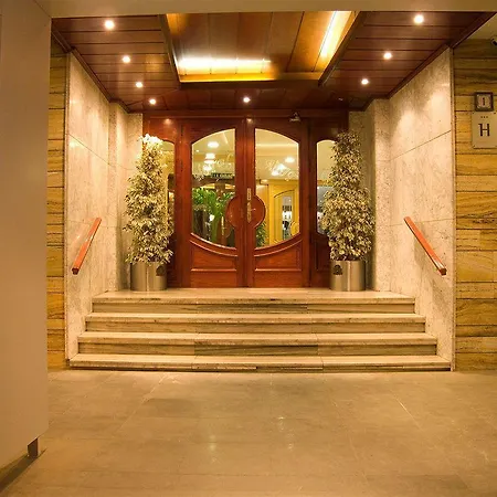 Tanit Hotell