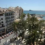 Tanit Hotel 3*