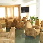 Tanit 3* بينايدورم