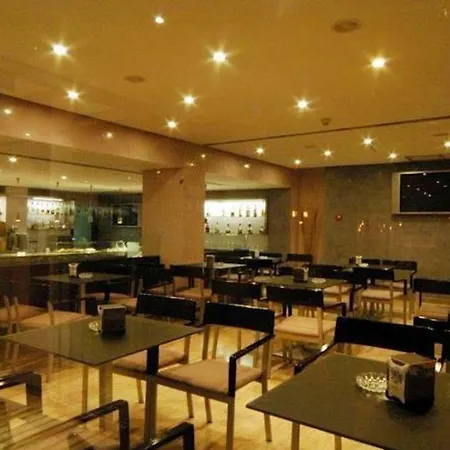 Отель Tanit Бенидорм