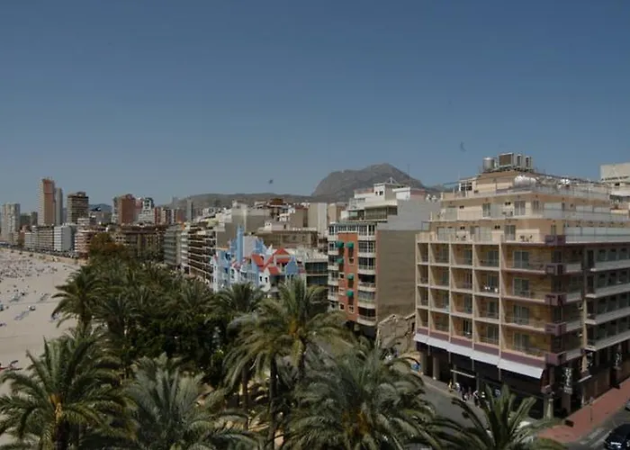 Tanit Hotel 3*