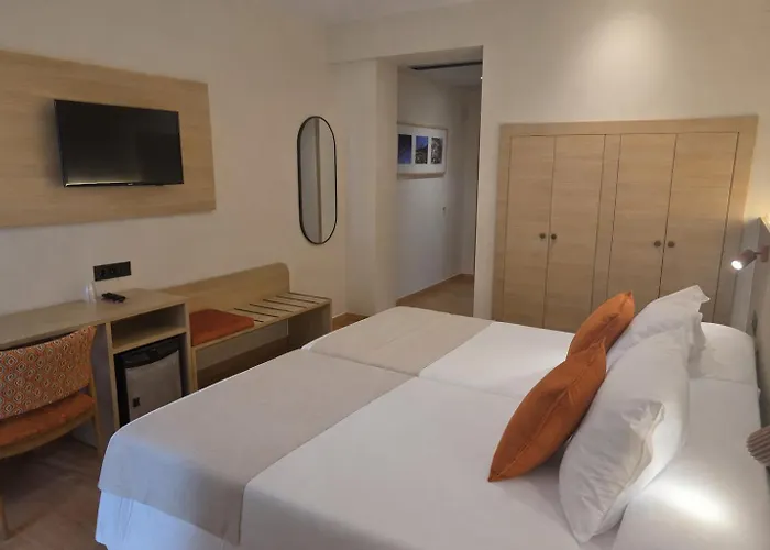 Tanit Hotel