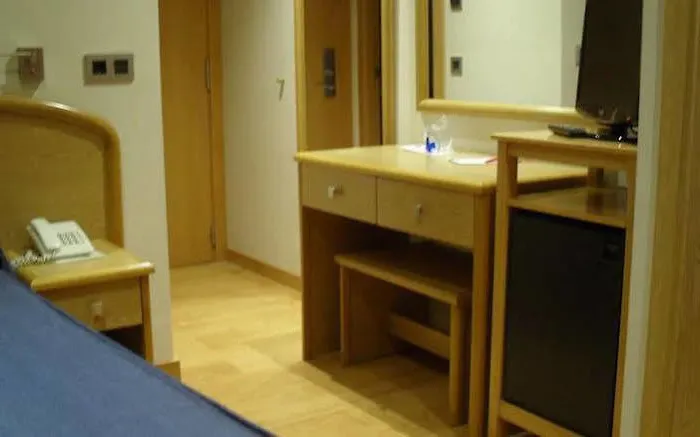Hotel Tanit 3*