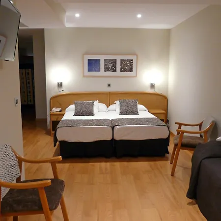 Hotel Tanit 3*